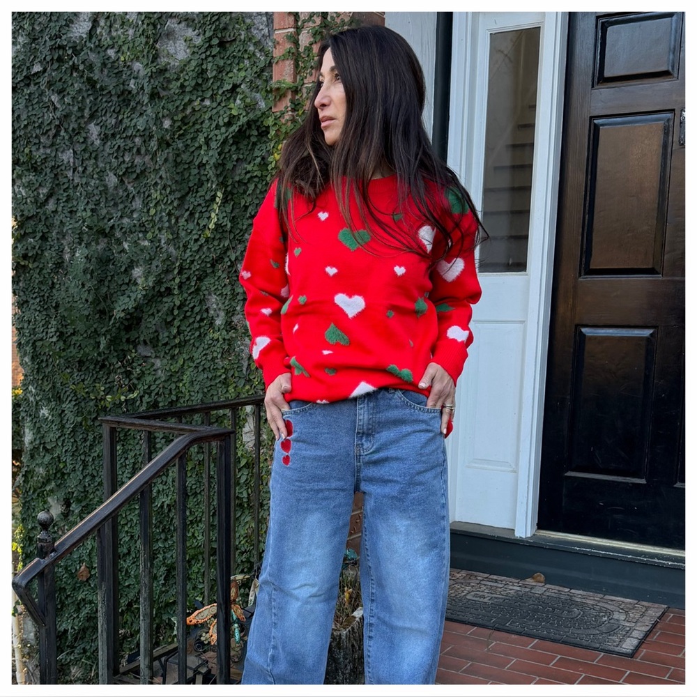 Red Heart Pattern Sweater - Picture 2 of 4